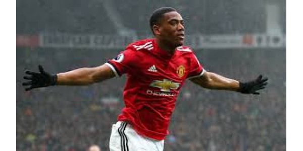 Manchester United bløder for Martial